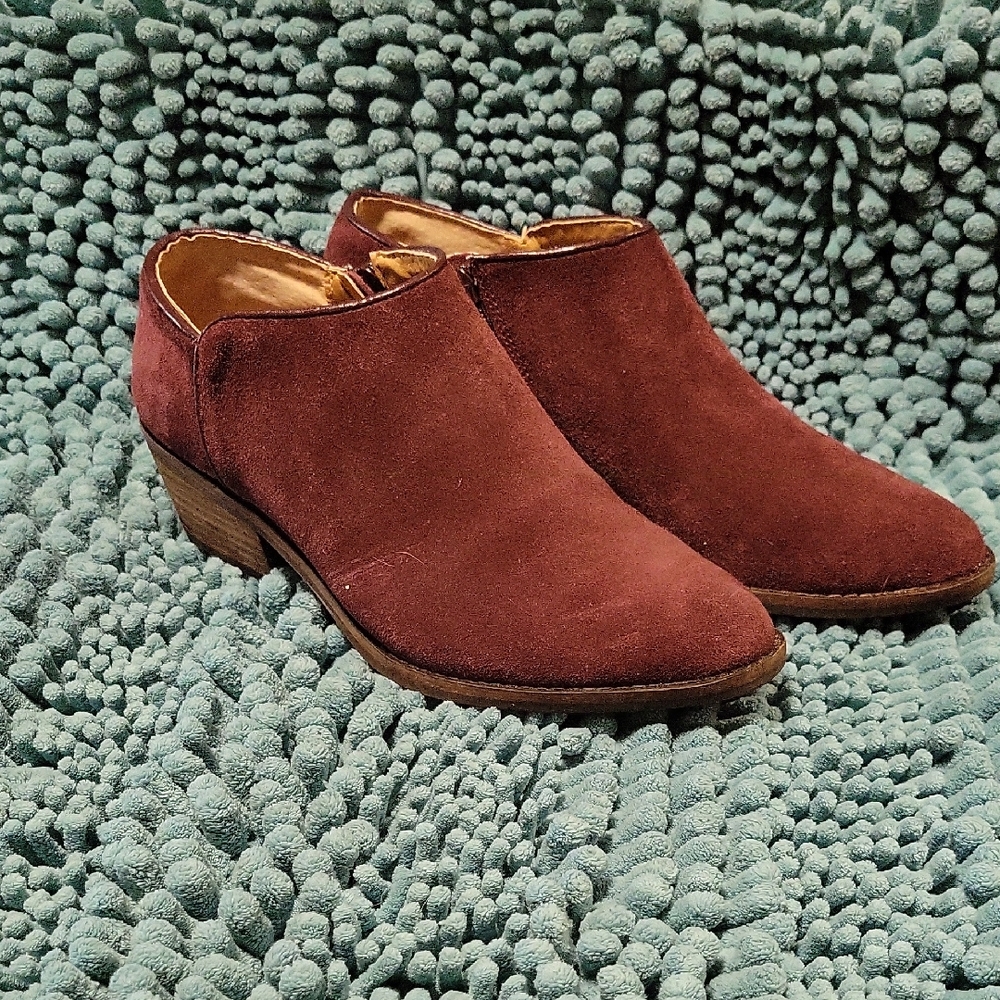 Lucky Brand Burgundy Ankle Booties
